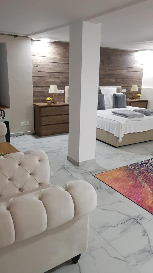 Mini Pool Rooms - Ultracentral - Piscina Cu Hidromasaj Oradea Luaran gambar